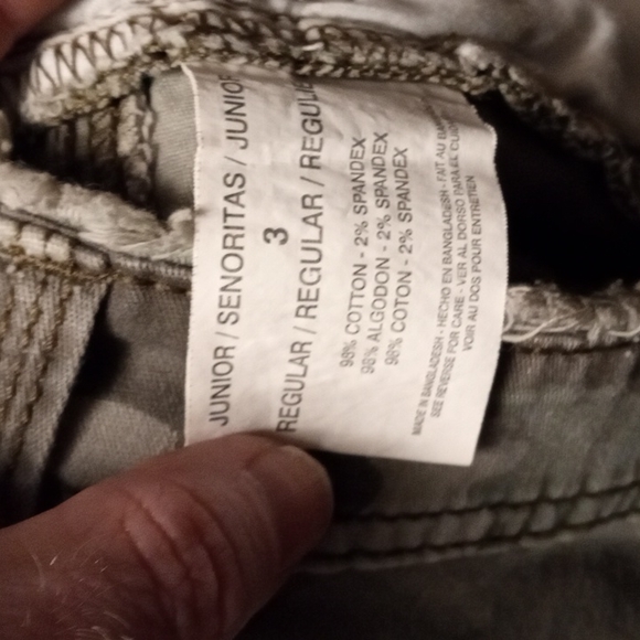 lei Ashley low-rise army camo short shorts - Picture 5 of 6